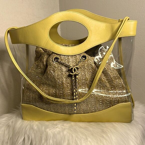 💯Authentic Chanel  PVC Yellow Leather Raffia Shopping Tote🍀 - Picture 1 of 17